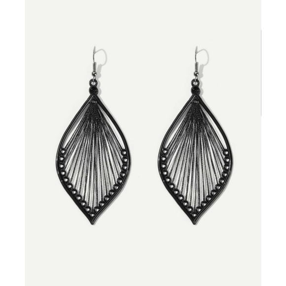 Black Leaf Shaped Hollow Drop Dangle Earrings - Picture 2 of 5